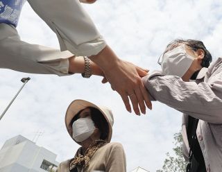 「今の賃金で子育ては不安」「次世代が希望持てるよう」衆院東京15区補選の選挙サンデー、有権者の望みは