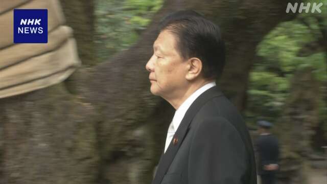 新藤経済再生相 靖国神社に参拝