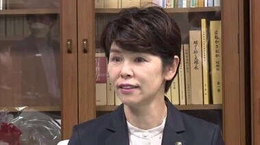 「皆さんの期待もある分、責任も重い…」笠岡市初の女性市長・栗尾典子新市長が初登庁【岡山】