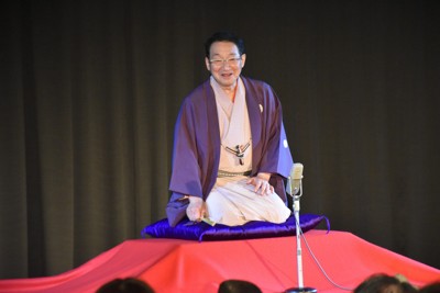 春風亭昇太さんも応援に　大正以来、落語寄席を常設　青森・弘前