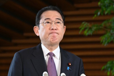 首相、帰国当日の6日に自民メンバーと協議　政治資金規正法改正