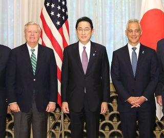 日本政府、原爆正当化の対応苦慮＝米重鎮が繰り返し主張