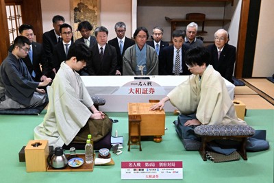 藤井はあんこチーズケーキ、豊島は地獄蒸しプリン　名人戦おやつ