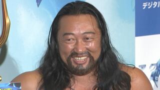 【ロバート・秋山】　自作のアクアマン衣装は「ほとんどホームセンター」　ゲームではゴム手袋にＫＯ