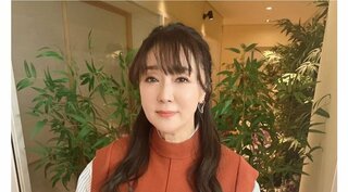 浅野ゆう子さん　「デビューしてから、まる50年」　思い綴る　「何かさせていただこうかなぁ〜なんて、考えています」