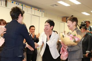 蓮舫氏が都議会を訪れ、小池百合子知事の所信表明に「熱がない」　立民や共産に都知事選の支援を要請