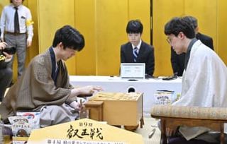 藤井聡太八冠が勝ち、最終局へ　将棋叡王戦で2勝2敗