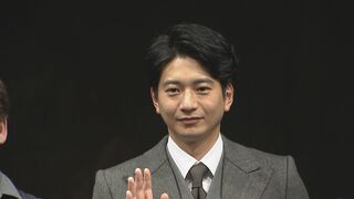 【向井理】勝村政信さんは「先輩だけど兄のよう」　舞台「ウーマン・イン・ブラック」初共演で全幅の信頼