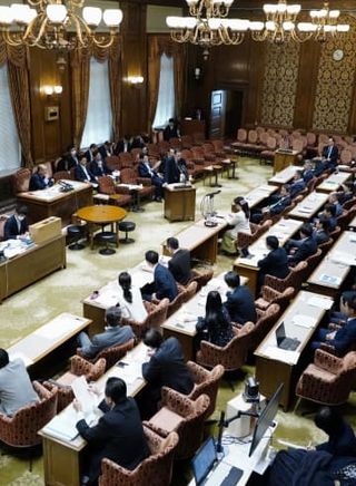 議員支出公開「各党協議に」　政活費領収書巡り自民鈴木氏