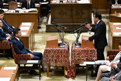 「四面楚歌とは感じていない」　首相の反論にどよめき　党首討論