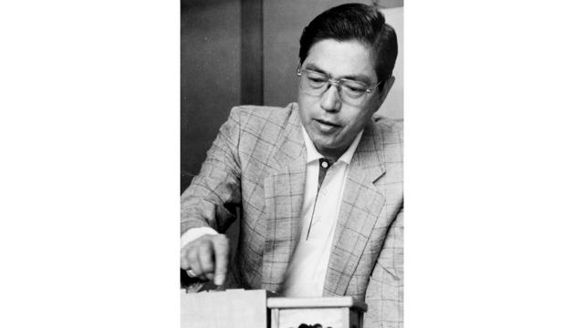 作家の斎藤栄さん死去、91歳　「殺人の棋譜」で乱歩賞　将棋の本も