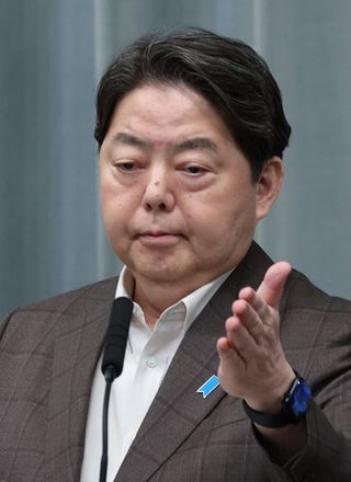 岸田首相、８月にカザフ訪問＝林官房長官