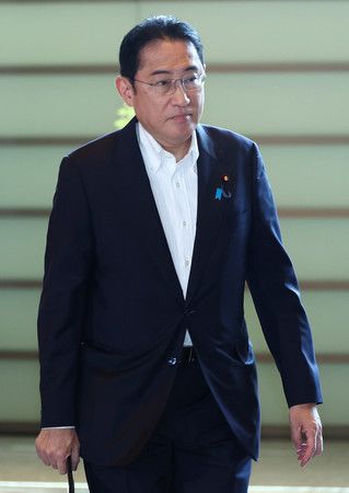 岸田首相、総裁選「飛び火」警戒か＝撤退圧力、日米で類似