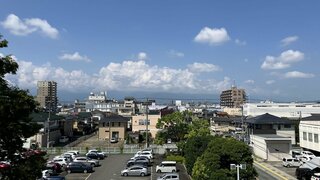 【関東甲信地方】４日昼過ぎにかけ雷を伴った激しい雨の降る所がある見込み　警報級の大雨の可能性も