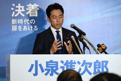 「ポエム」「進次郎構文」に「反省」　小泉氏、安全運転の出馬会見