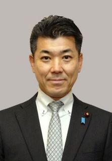 泉氏「立民の総裁選か」　政策酷似、自民に皮肉