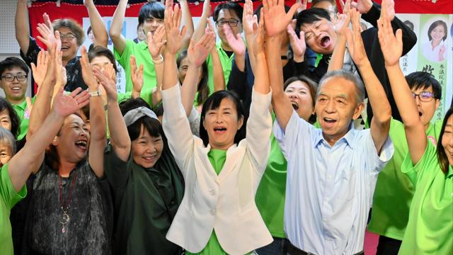 神奈川・座間市長選、自民系推す元議長破り　現職・佐藤弥斗氏が再選