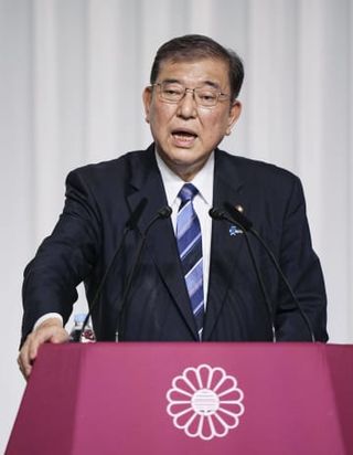 石破氏、地位協定見直し再び言及　米に自衛隊の訓練基地も