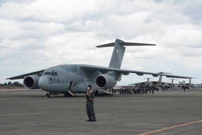 空自輸送機2機がレバノン邦人退避に向け出発　周辺国で待機