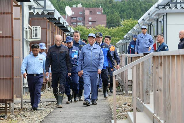 与野党党首が同じ日に能登訪問　石破氏「最大限支援」、野田氏は批判