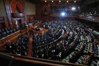 衆院解散、２７日投開票＝「政治の信頼回復」争点―与野党、短期決戦へ突入