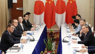 日中首相「戦略的互恵」確認＝石破氏、刺殺事件の説明要求