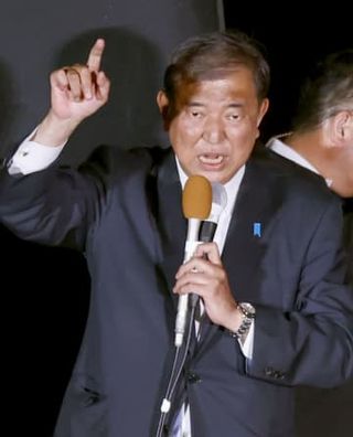 首相「悪夢の民主党政権」と表現　過去に安倍氏批判の経緯も