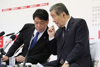 与党、過半数割れに衝撃＝石破首相、敗北要因「政治とカネ」―党幹部の責任問う声【２４衆院選】