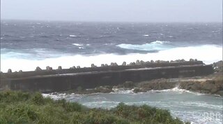 台風21号 八重山地方を通過　与那国島では島民が後片付けに追われる