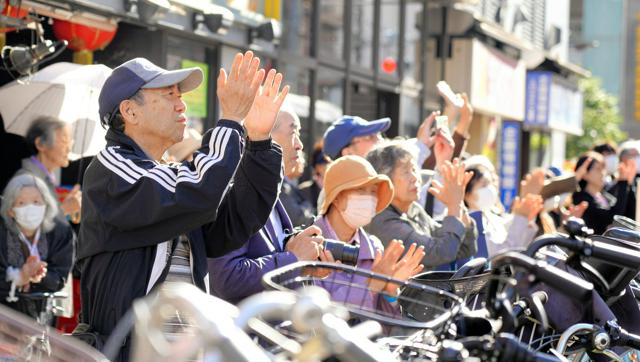 20年ぶりの新区長の座をかけ、荒川区長選に新顔3人が立候補