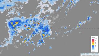 沖縄地方は16日引き続き大雨に警戒　台風25号は熱帯低気圧に変わる　