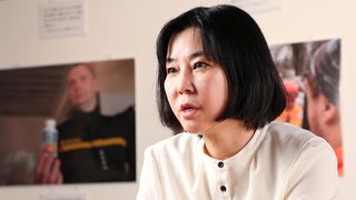 紛争地ジャーナリスト・玉本英子：「砲弾がかすめ上空にドローンが」、ウクライナから伝える戦争のリアル